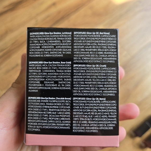 glowiest Touches Set 9 Glow Lip oil/lipstick,9 Glow Eye shadow bundle of 3 boxes - Picture 6 of 8